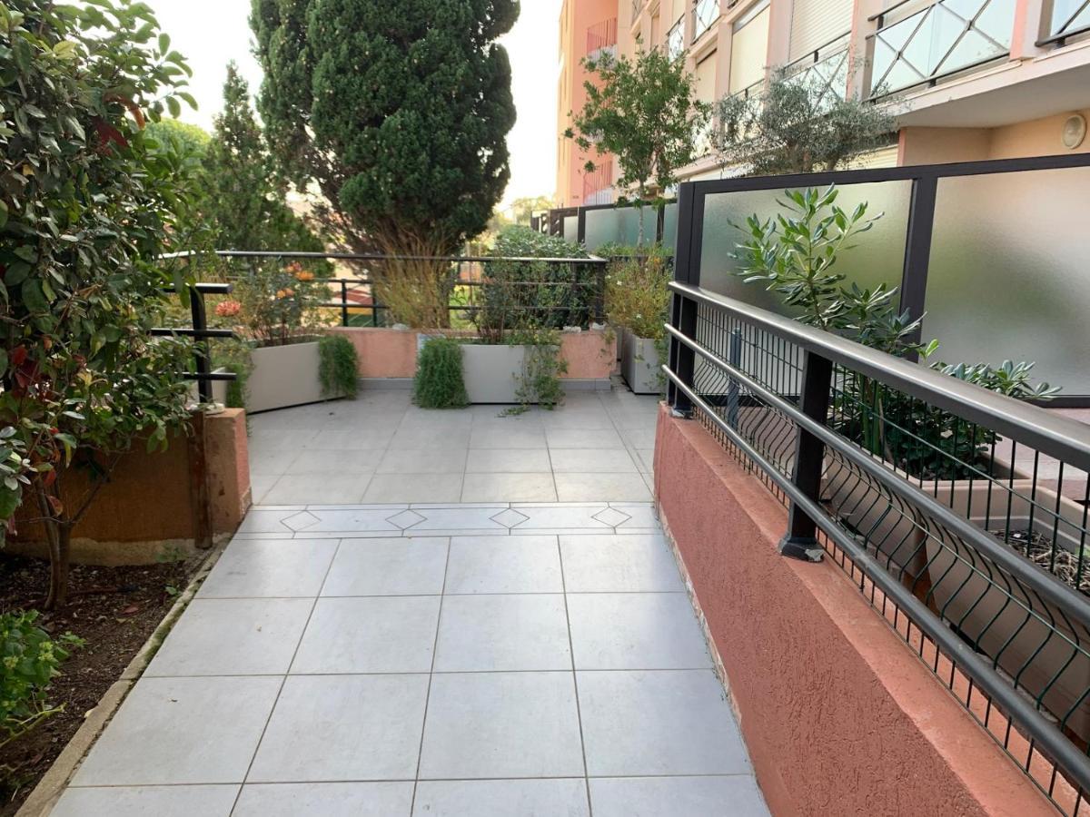 Apartamento Studio climatisé à 5 minutes de la plage Le Grau-du-Roi Exterior foto